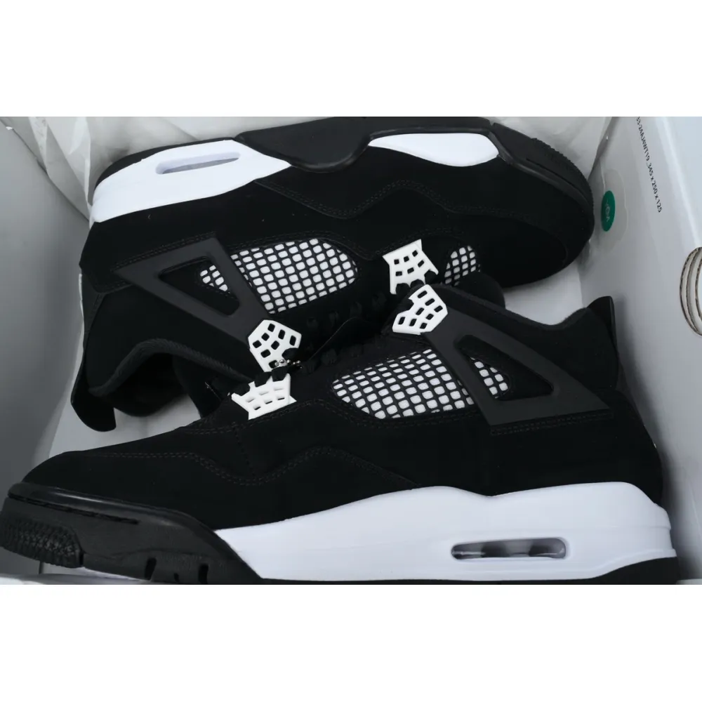 Air Jordan 4 Retro “White Thunder” FQ8138-001