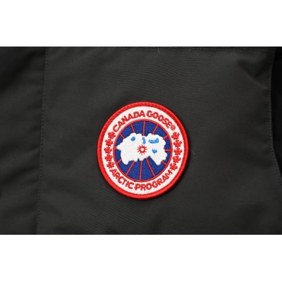 Canada Goose Outdoor Sports Down Vest Grey 02