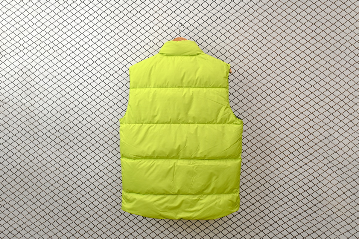 Can*a Go*e outdoor sports down vest navy fluorescent green