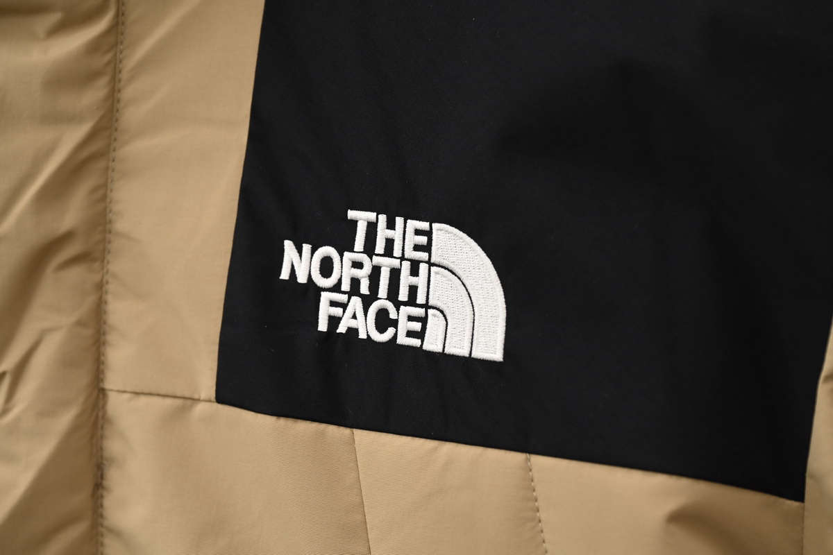 the n0*h F**e 1990 jacket black and army khaki
