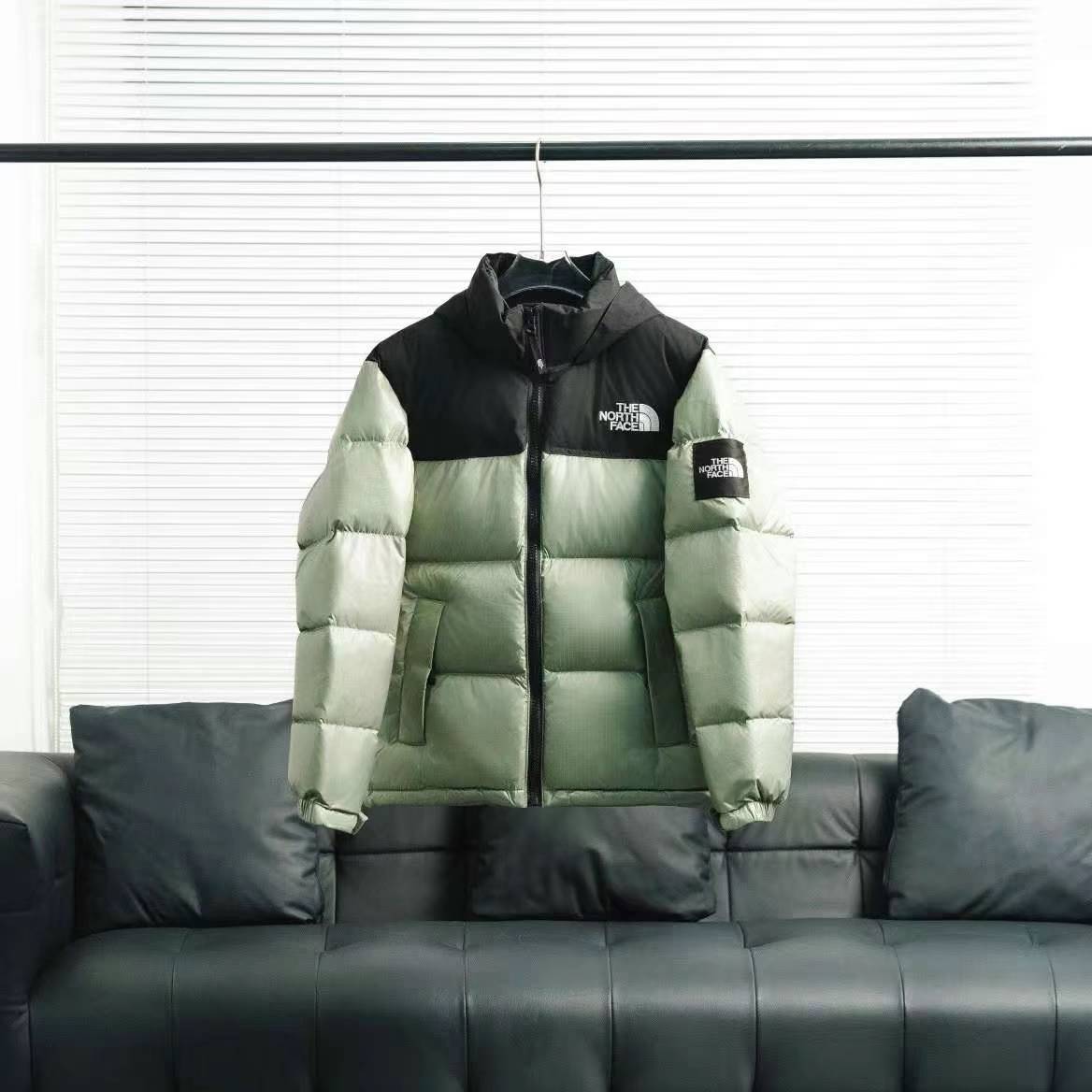The North Face Splicing White And Green Down Jacket 