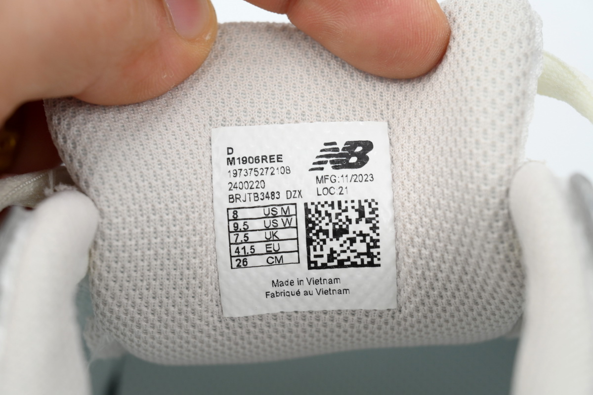 New Balance 1906R Light Gray Silver M1906REE