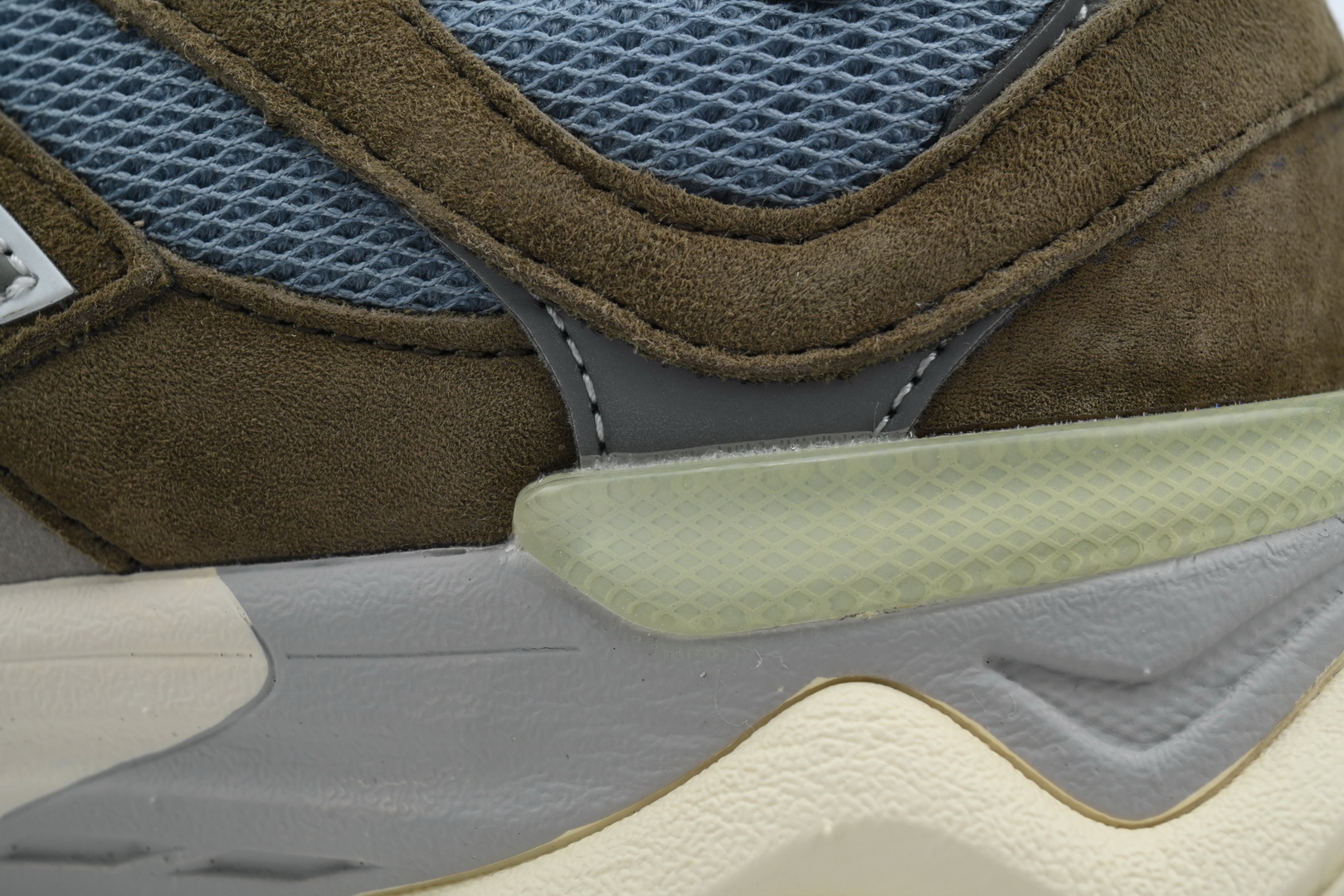 New Balance 9060 Cherry Blossom Pack - Mushroom U9060MUS