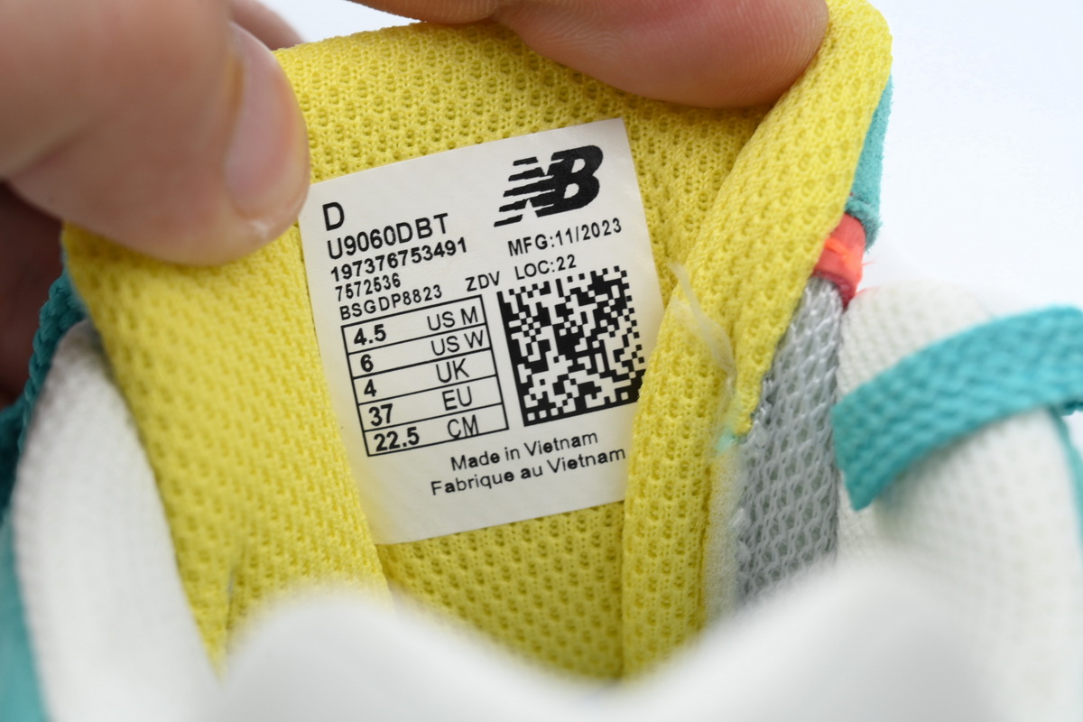 New Balance 9060 Cyan Burst DTLR Exclusive U9060DBT