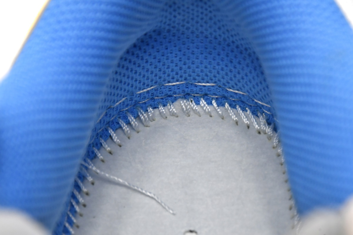 Nike SB Dunk Low Kobe LF2428-002