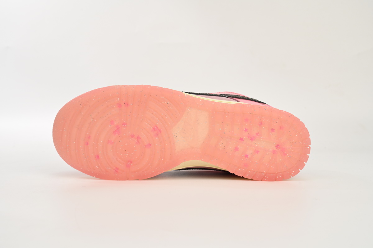 Nike SB Dunk Low LX Barbie Pink FN8927-621