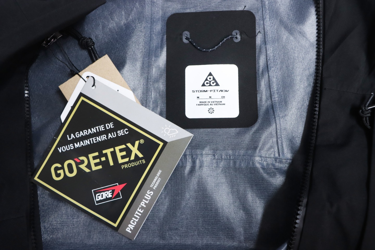 ACG 24Fw Gore-Tex Functional Hooded Jacket Black