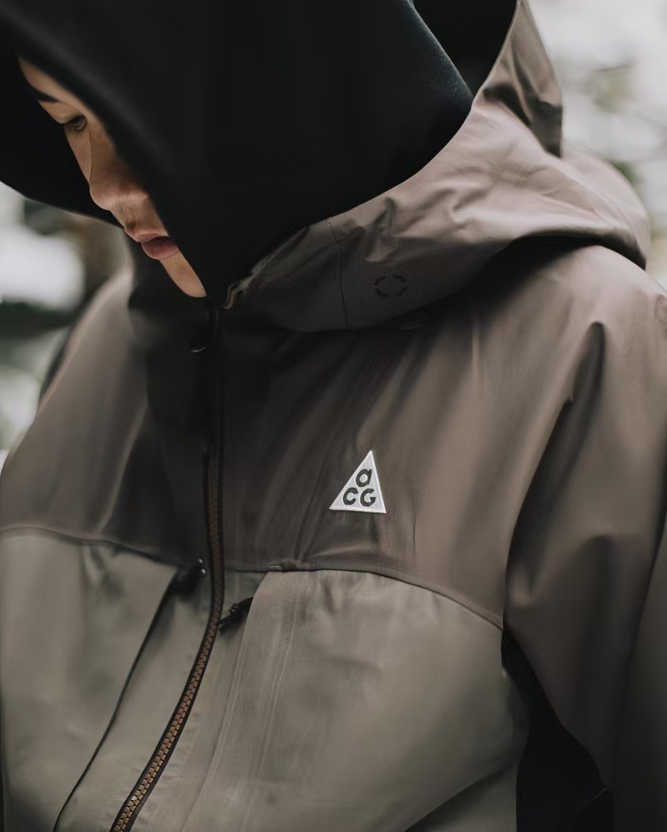 ACG 24Fw Gore-Tex Functional Hooded Jacket Brown