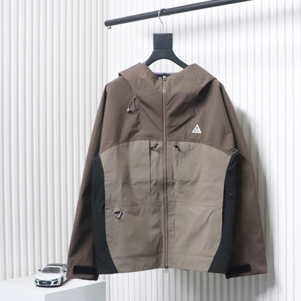 ACG 24Fw Gore-Tex Functional Hooded Jacket Brown