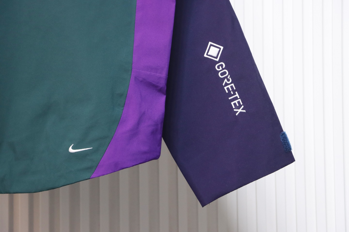 ACG 24Fw Gore-Tex Functional Hooded Jacket Purple Green
