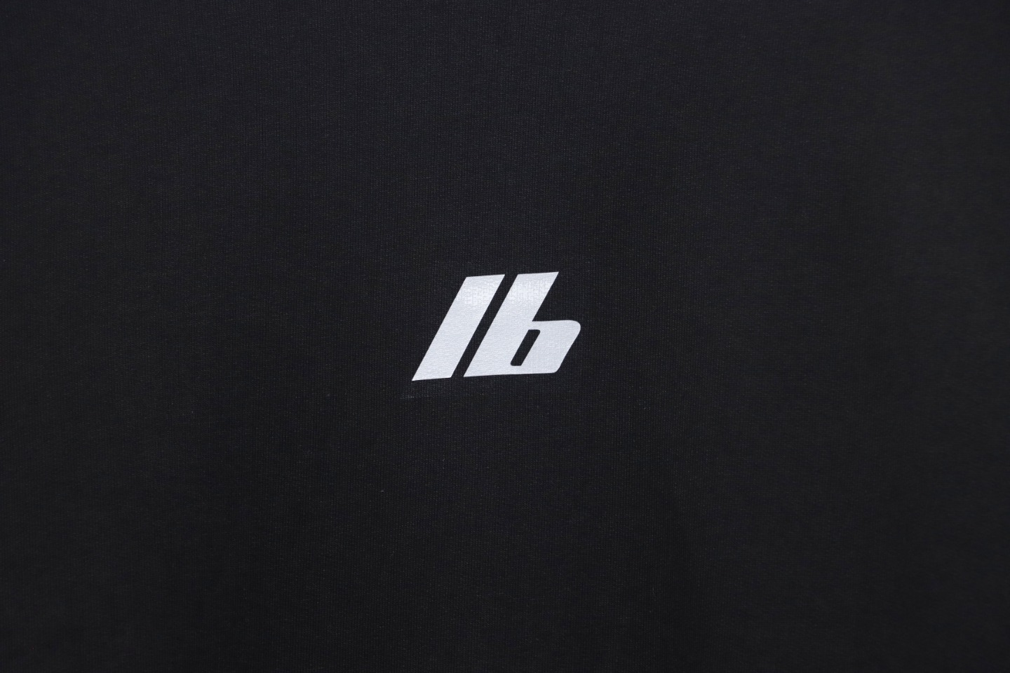 Ba*len*cia*ga 24fw lb reflective lettering logo round neck sweatshirt black