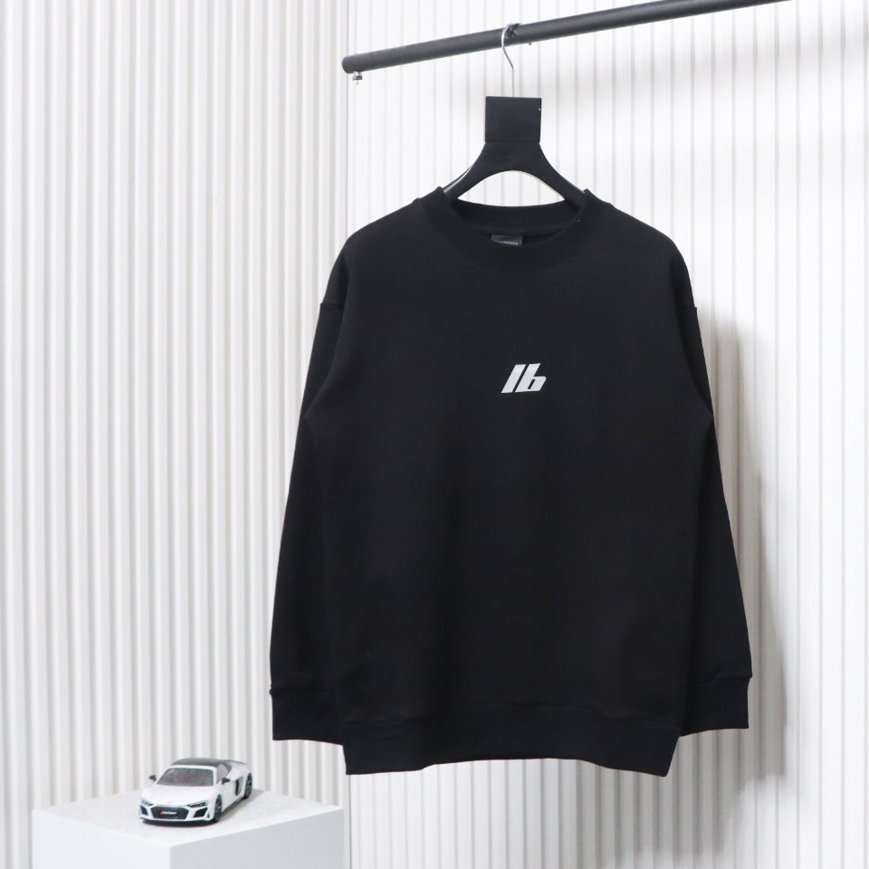 Ba*len*cia*ga 24fw lb reflective lettering logo round neck sweatshirt black
