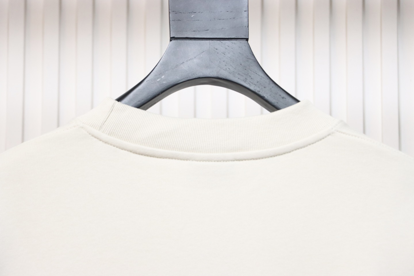 Ba*len*cia*ga 24fw lb reflective lettering logo round neck sweatshirt white