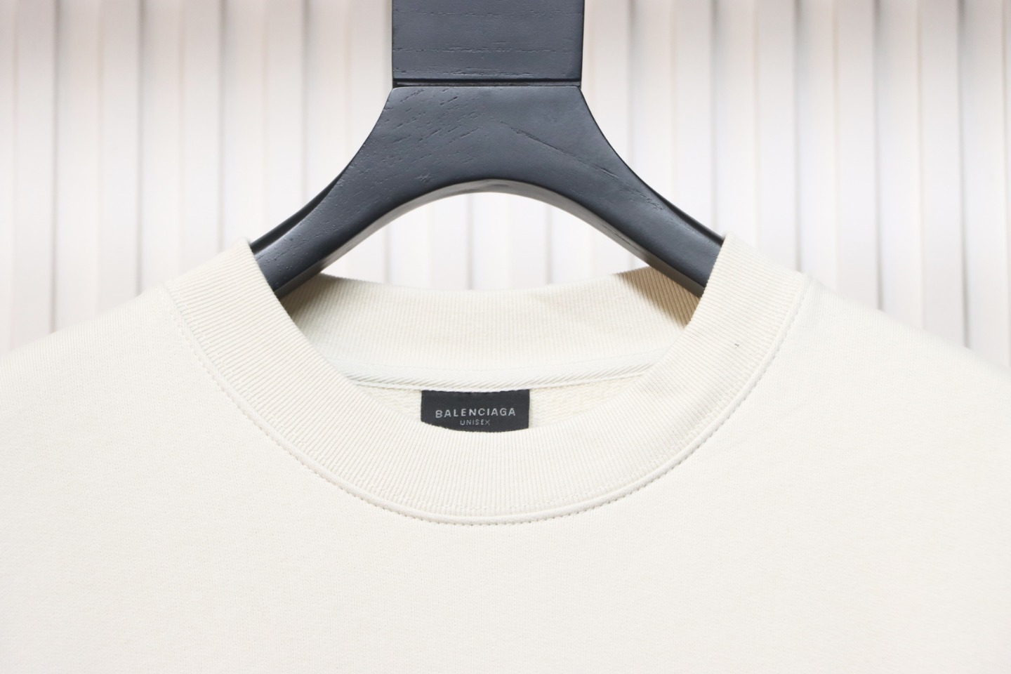 Ba*len*cia*ga 24fw lb reflective lettering logo round neck sweatshirt white