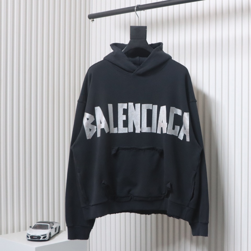 Ba*len*cia*ga 24fw silver tape print hoodie black