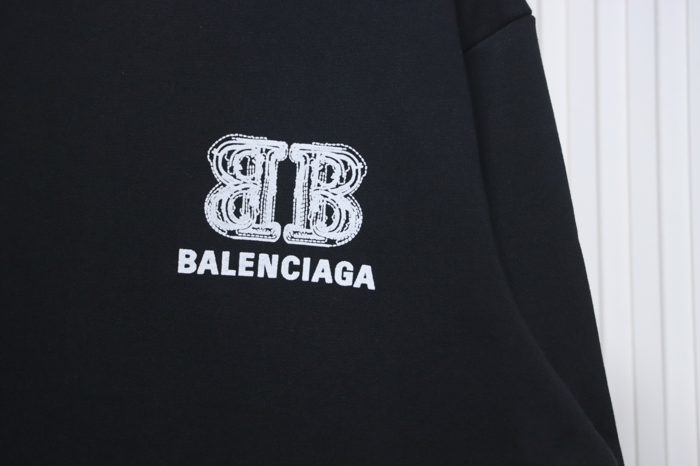 Ba*len*cia*ga double b letter printed round neck sweatshirt black
