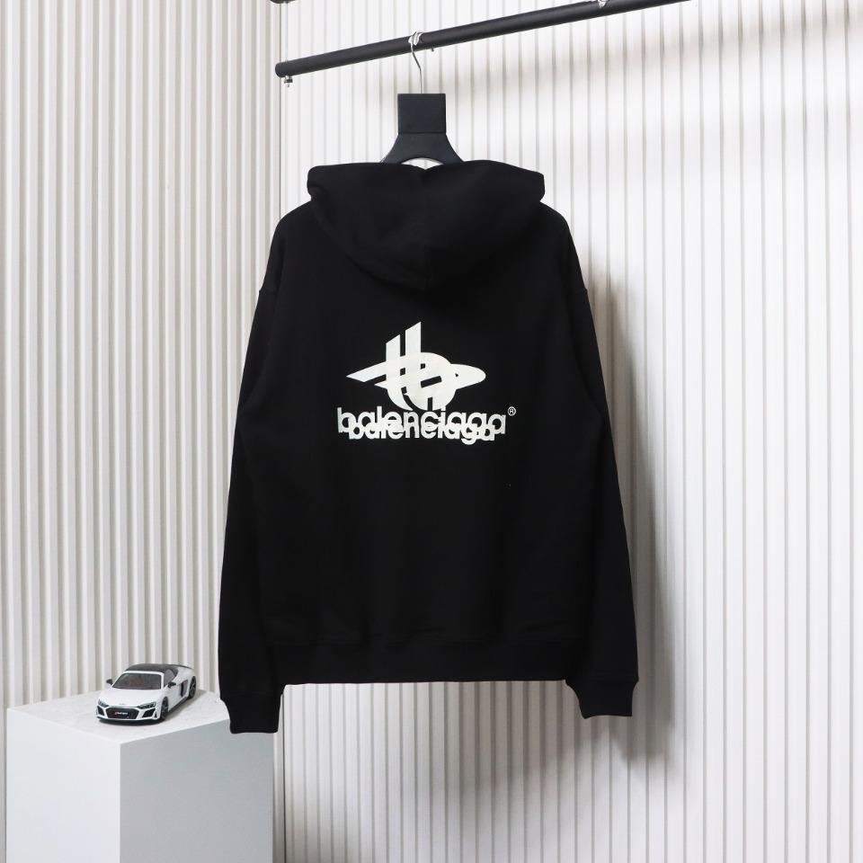 Ba*len*cia*ga overlapping logo hoodie