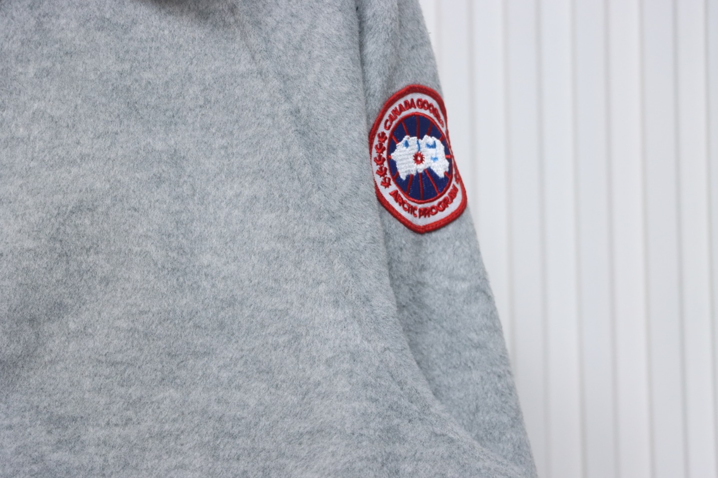 Can*a Go*e chilliwack wool fleece bomber jacket grey