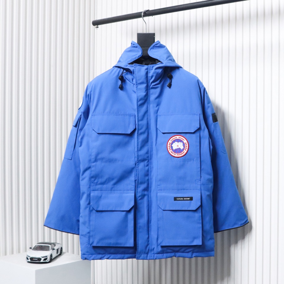 Can*a Go*e expedition down jacket 08 blue