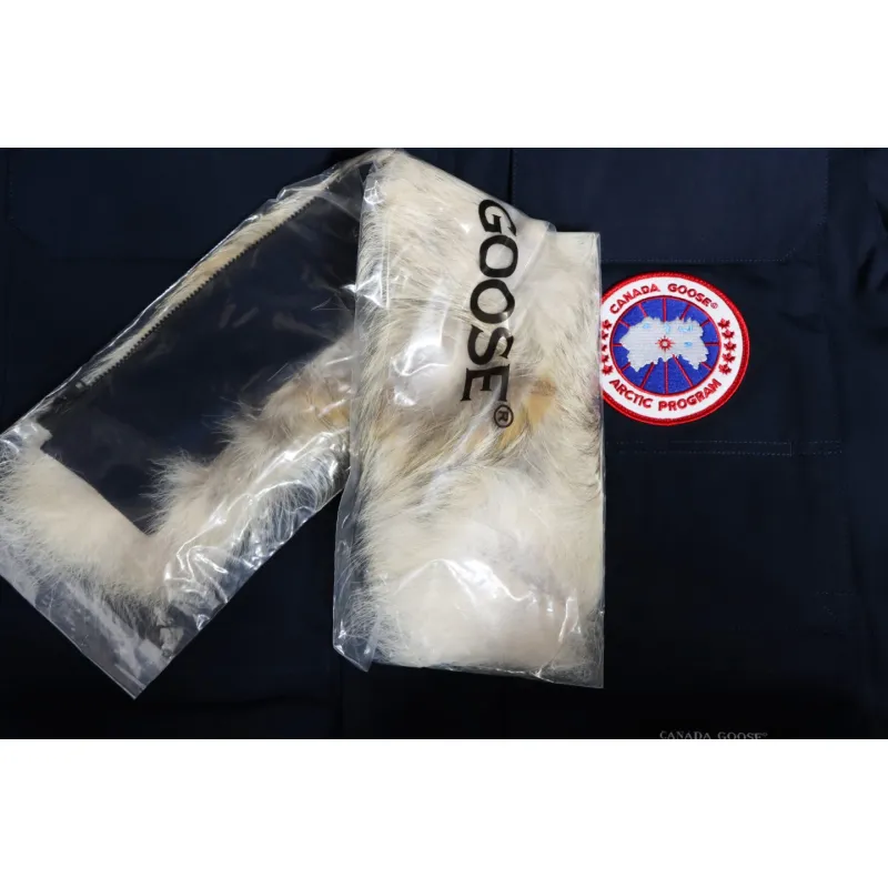 Canada Goose Expedition Down Jacket 08 Dark Blue