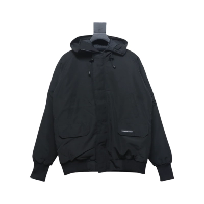 Canada Goose Short Down Jacket 01 Black 01