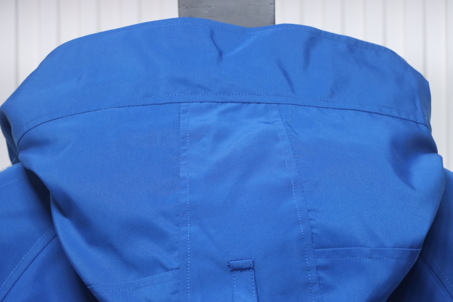 Can*a Go*e short down jacket 01 blue
