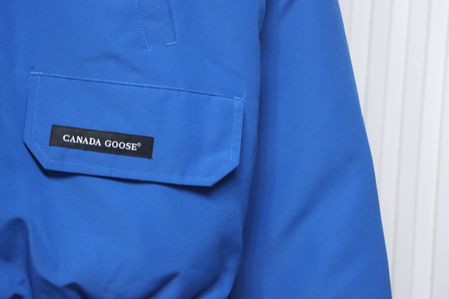 Can*a Go*e short down jacket 01 blue