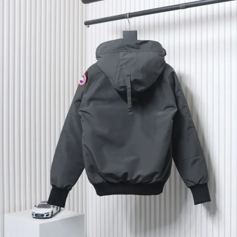 Canada Goose Short Down Jacket 01 Grey