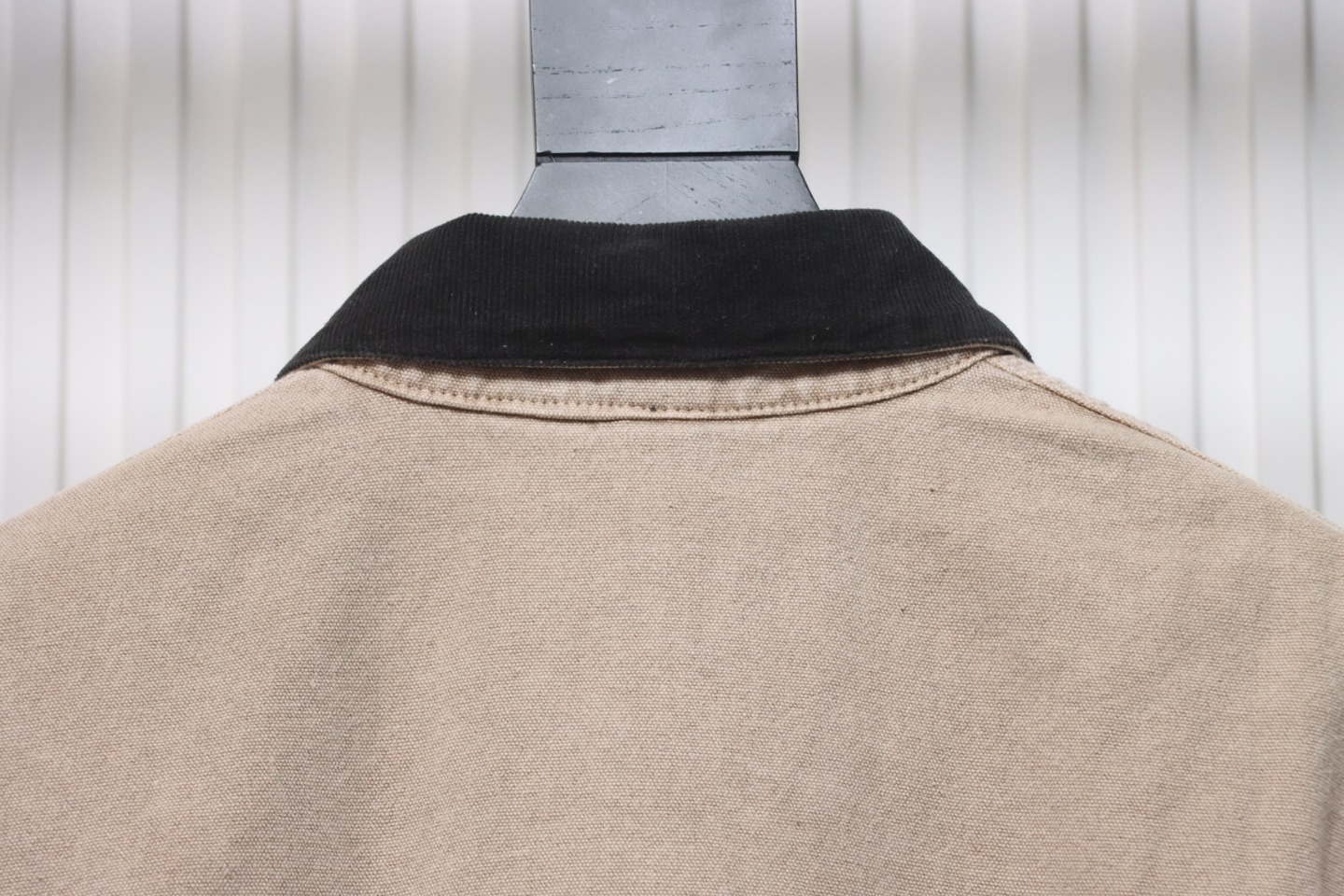 Carhartt Three-Color Canvas Work Jacket With Cotton Khaki