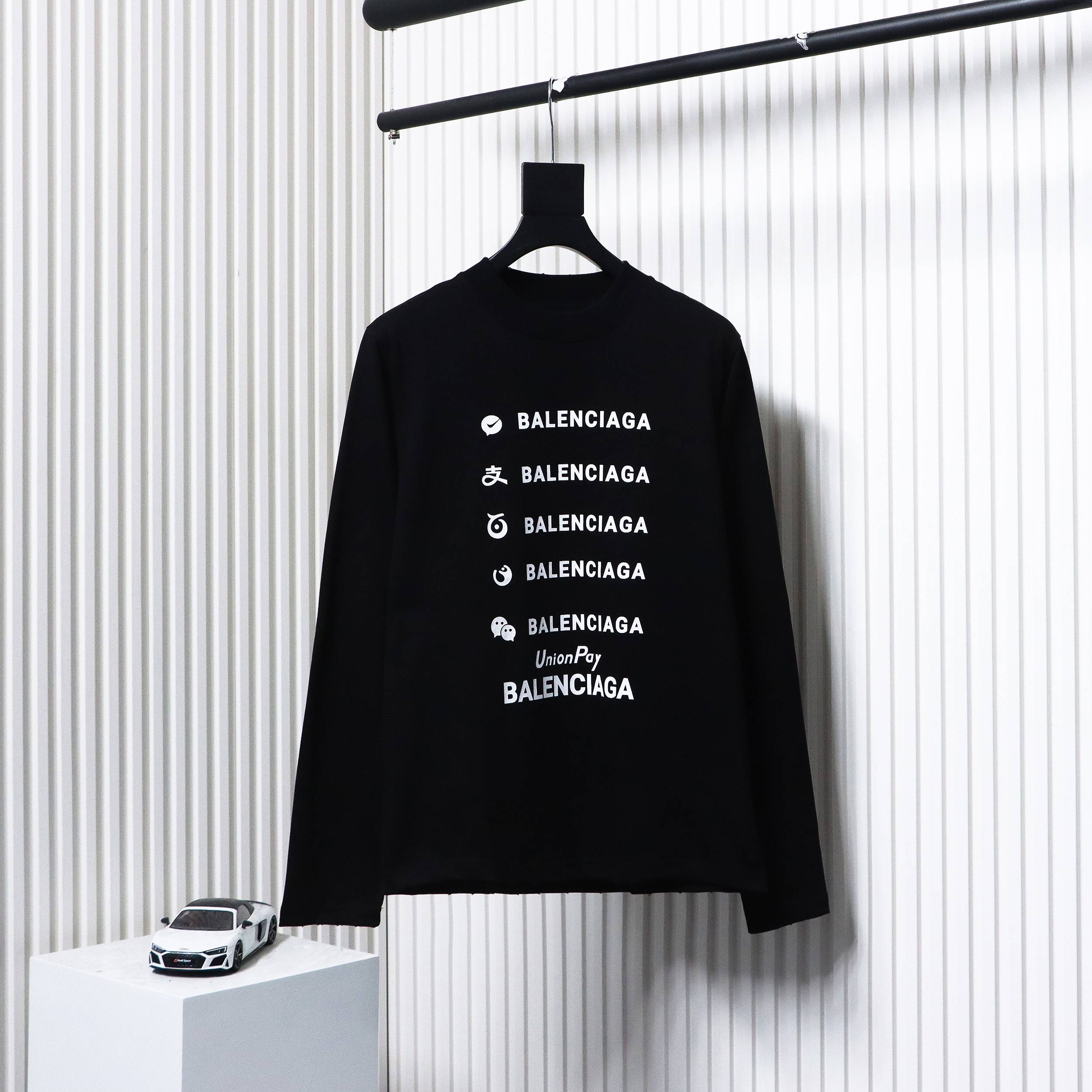 Balenciaga 24S Letter Round Neck Hoodie Black