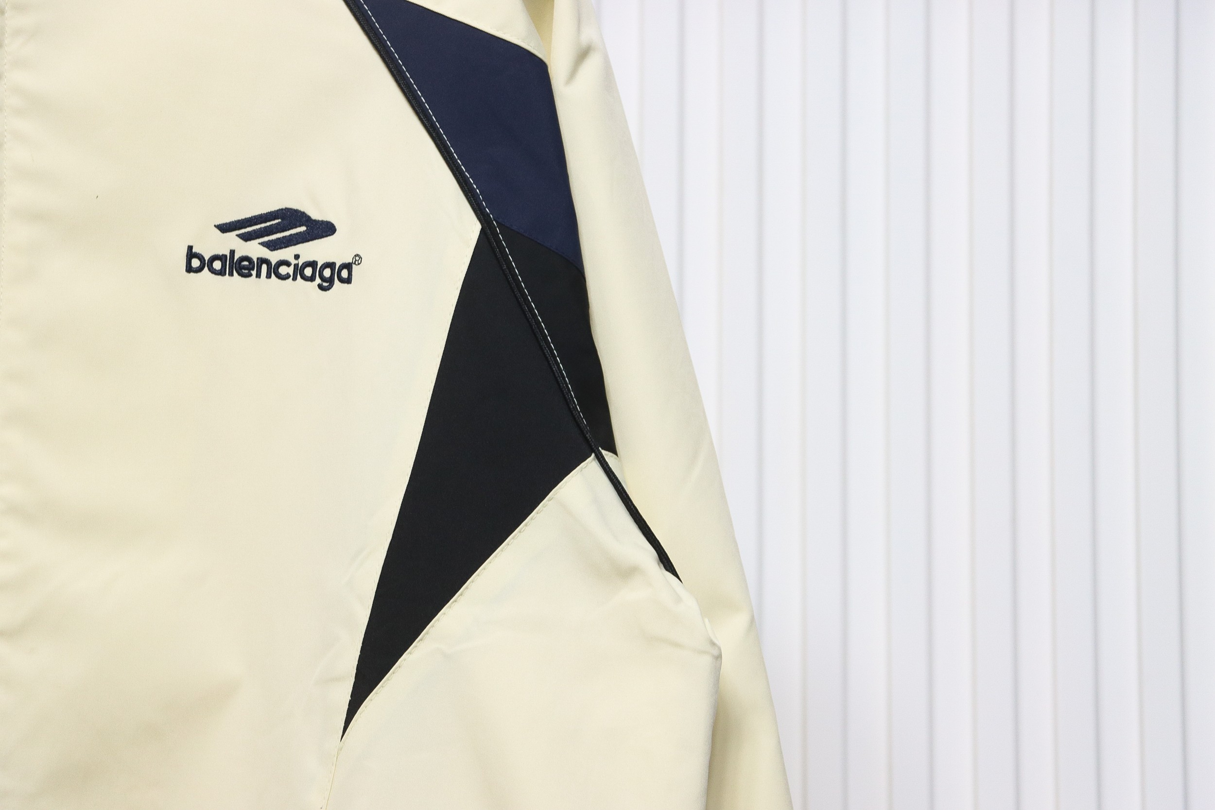 Balenciaga 23FW Catwalk Style Splicing Sports 3B Suit Jacket White