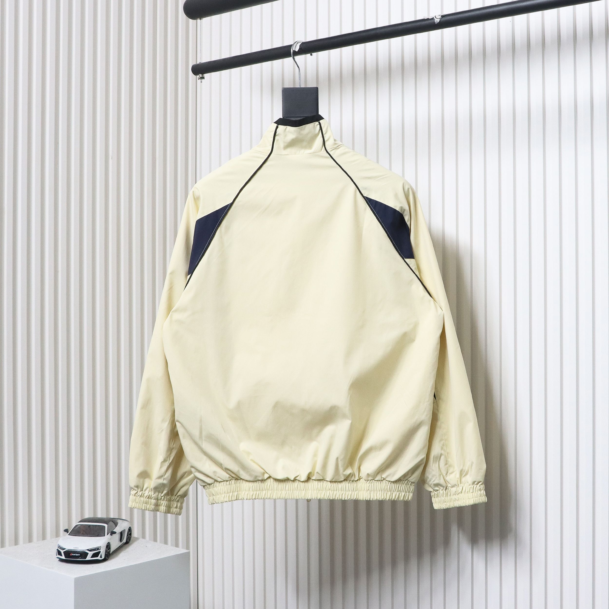 Balenciaga 23FW Catwalk Style Splicing Sports 3B Suit Jacket White