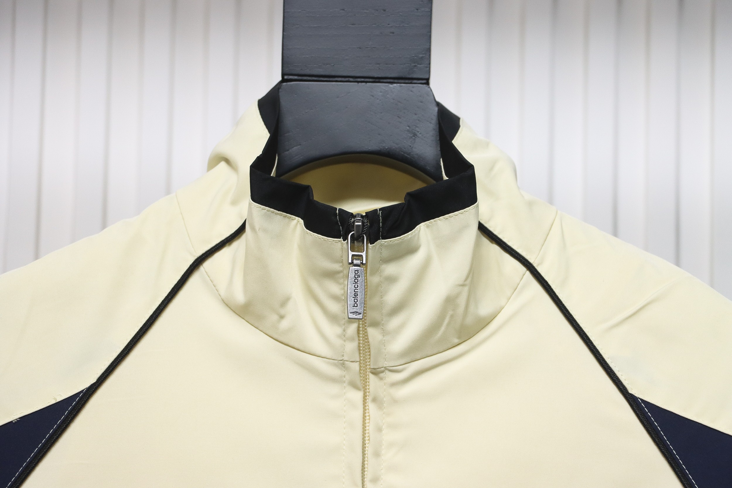 Balenciaga 23FW Catwalk Style Splicing Sports 3B Suit Jacket White