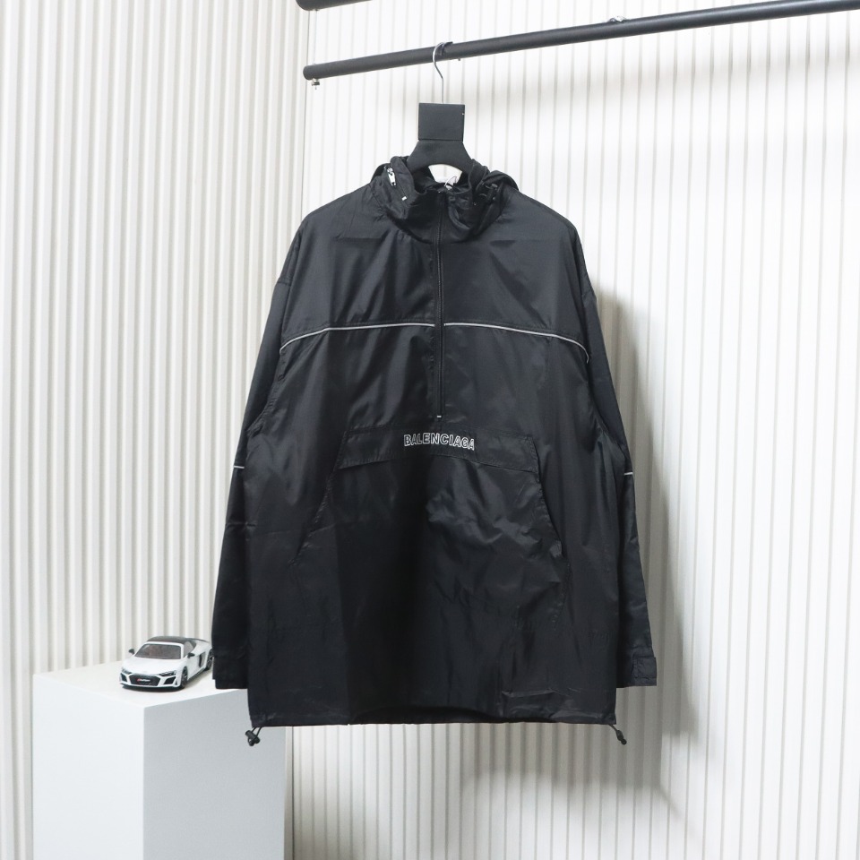 Balenciaga 23FW Half Zip Jacket With Stowable Hood