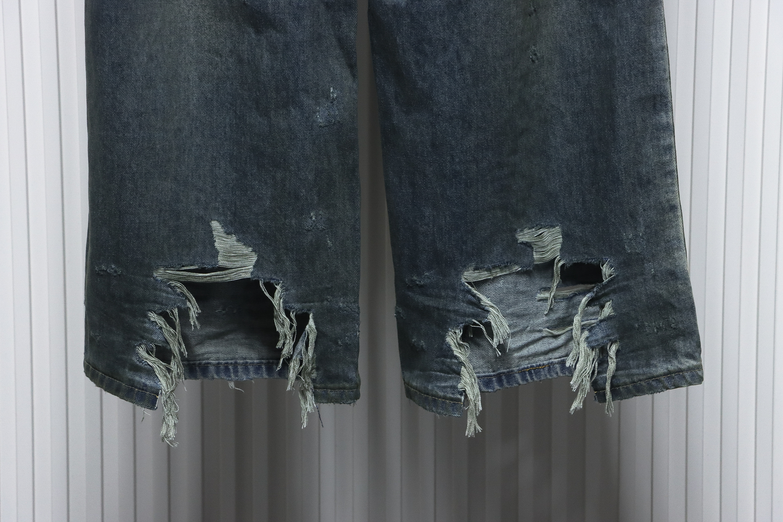 Balenciaga 23ss Mud-Dyed Distressed Jeans