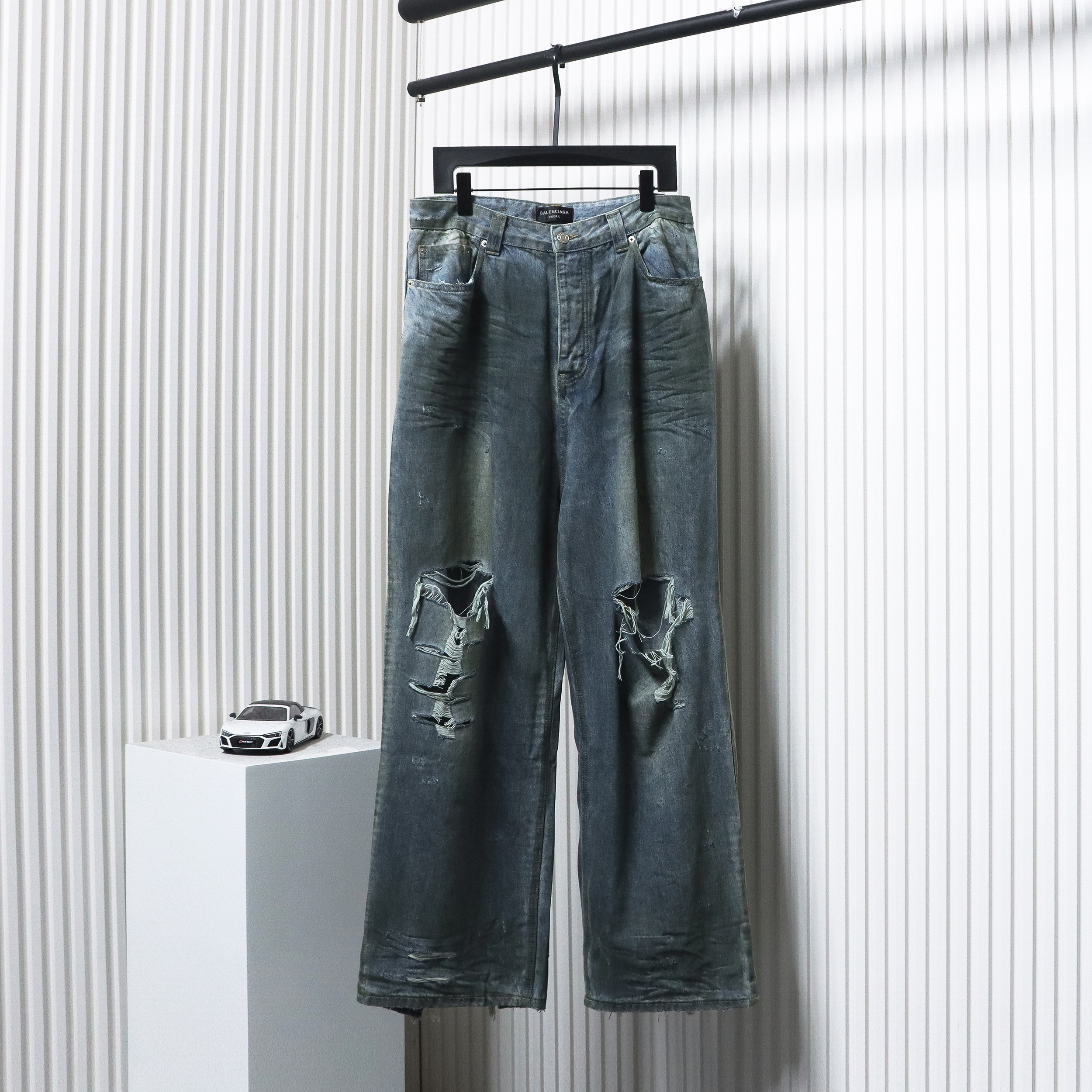 Balenciaga 23ss Mud-Dyed Distressed Jeans