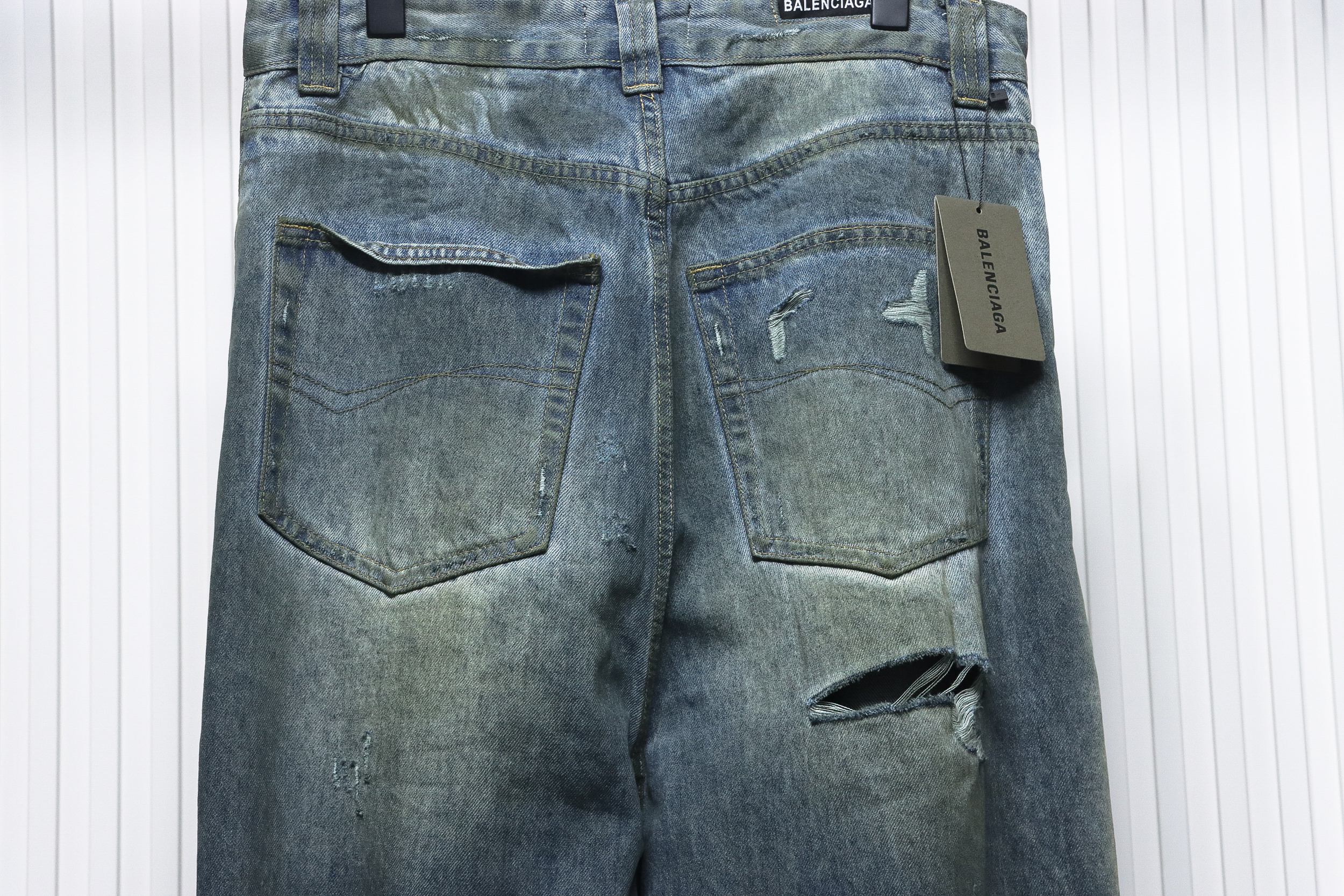 Balenciaga 23ss Mud-Dyed Distressed Jeans