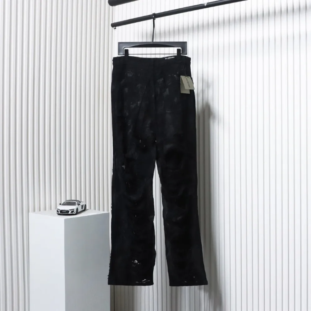Balenciaga 23ss Show Mud-Dyed Knife-Cut Damaged Jeans