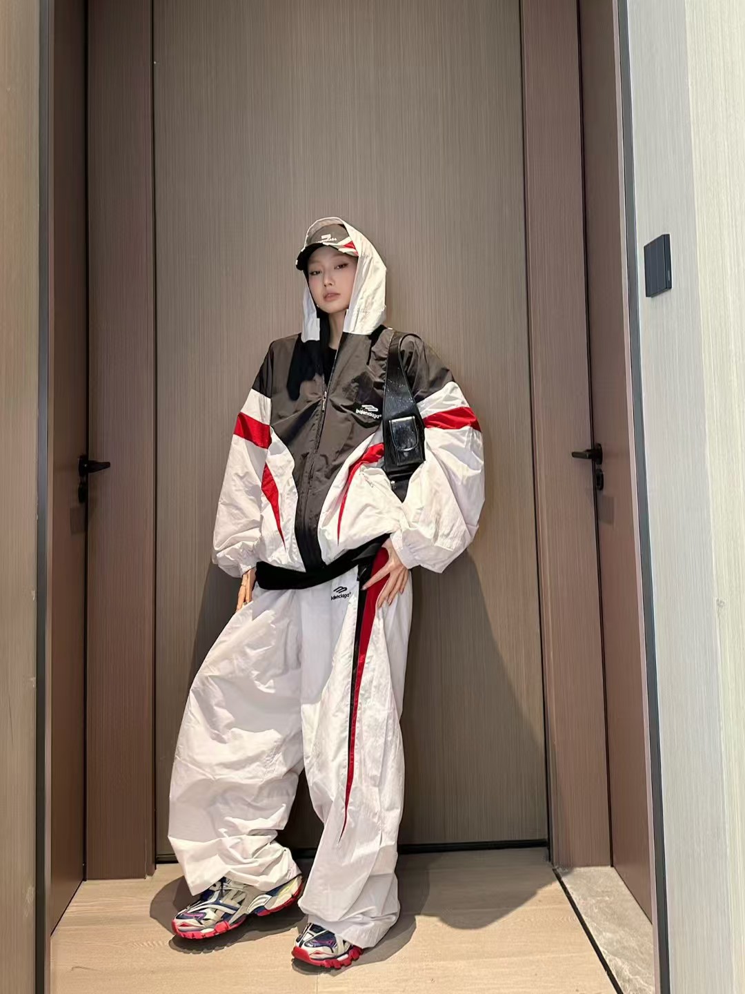 Balenciaga 24FW 3B Red And White Stitching Hooded Sports Suit Jacket