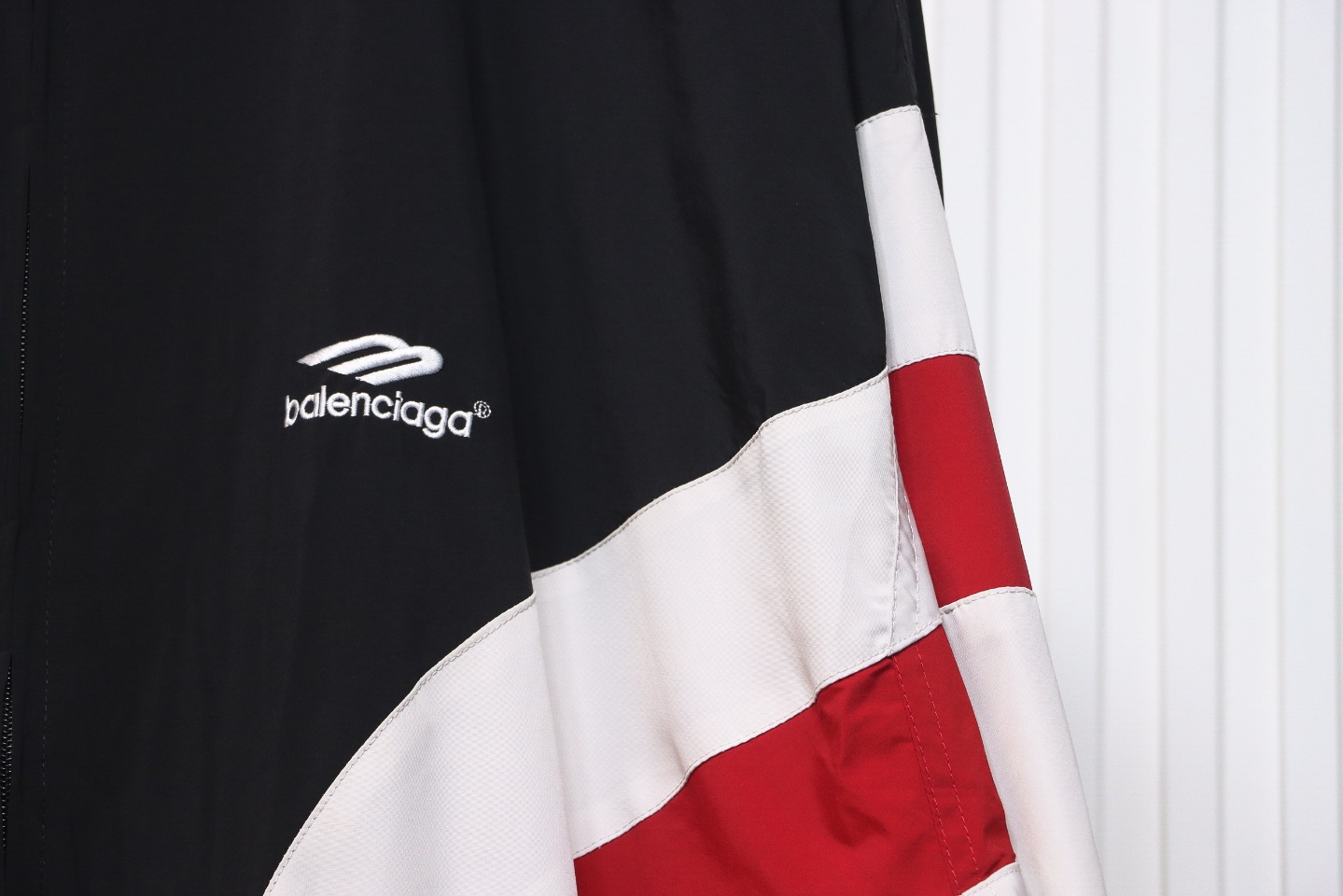 Balenciaga 24FW 3B Red And White Stitching Hooded Sports Suit Jacket