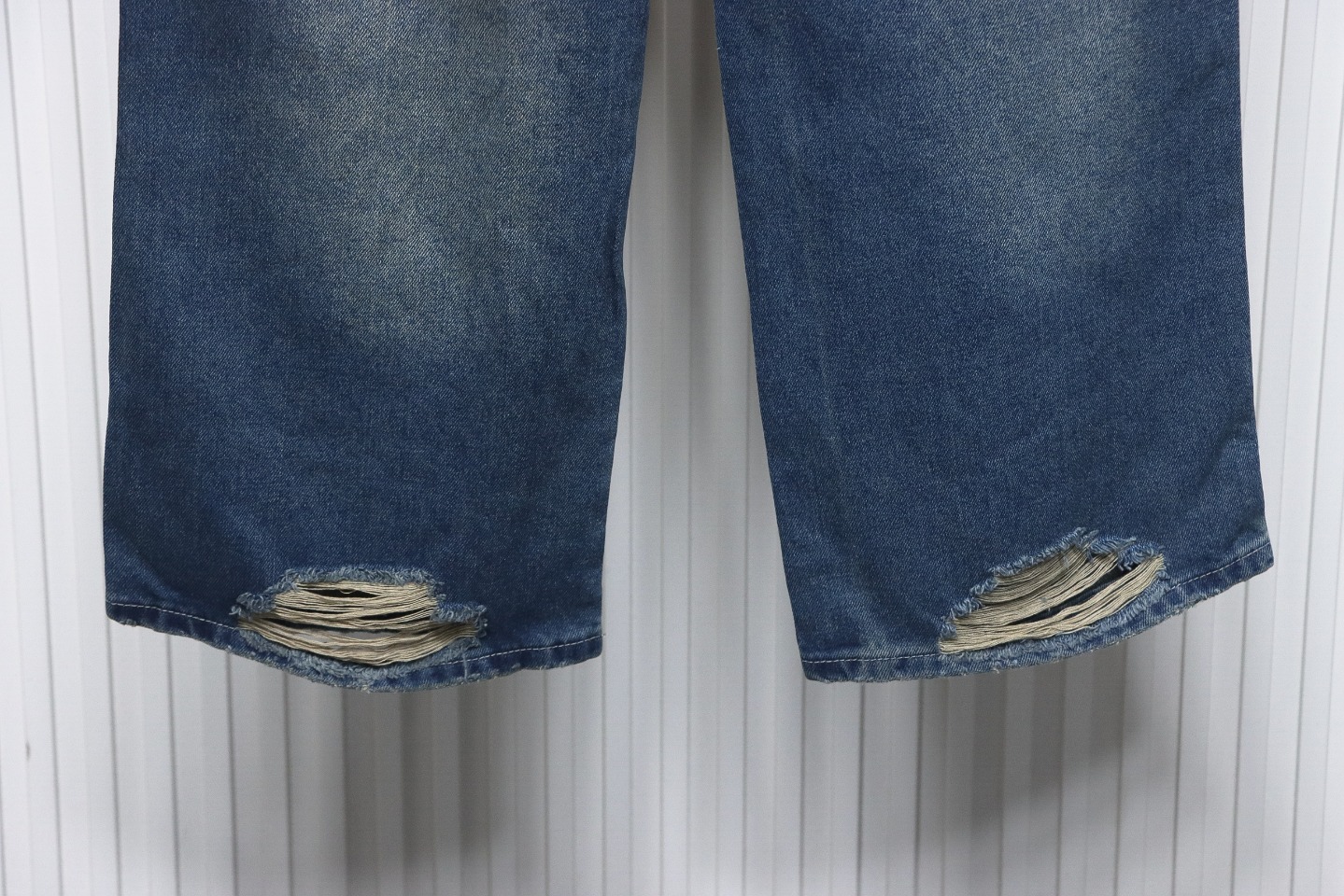 Balenciaga 24FW Paneled Wide-Leg Distressed Jeans