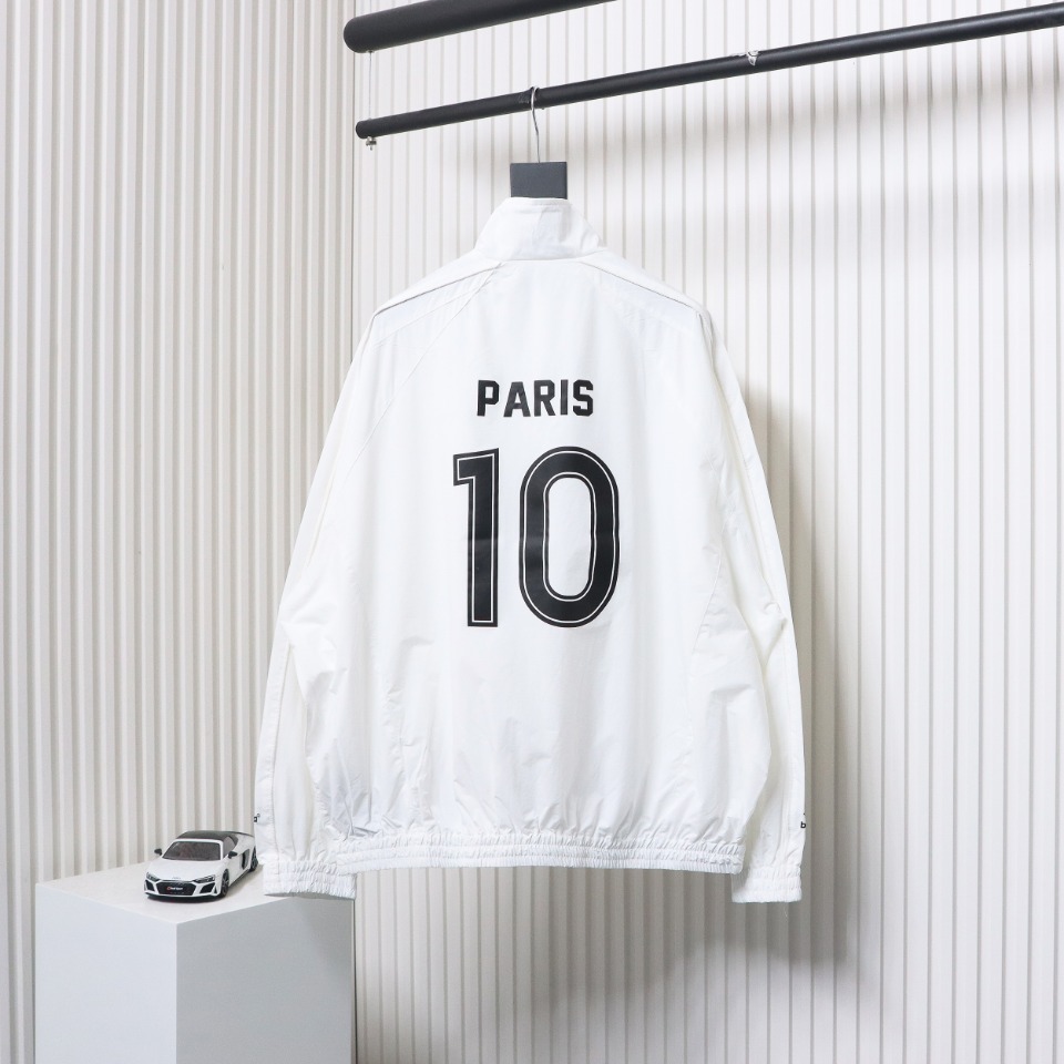 Balenciaga 24SS 76 Manchester United Embroidered Panel Jacket