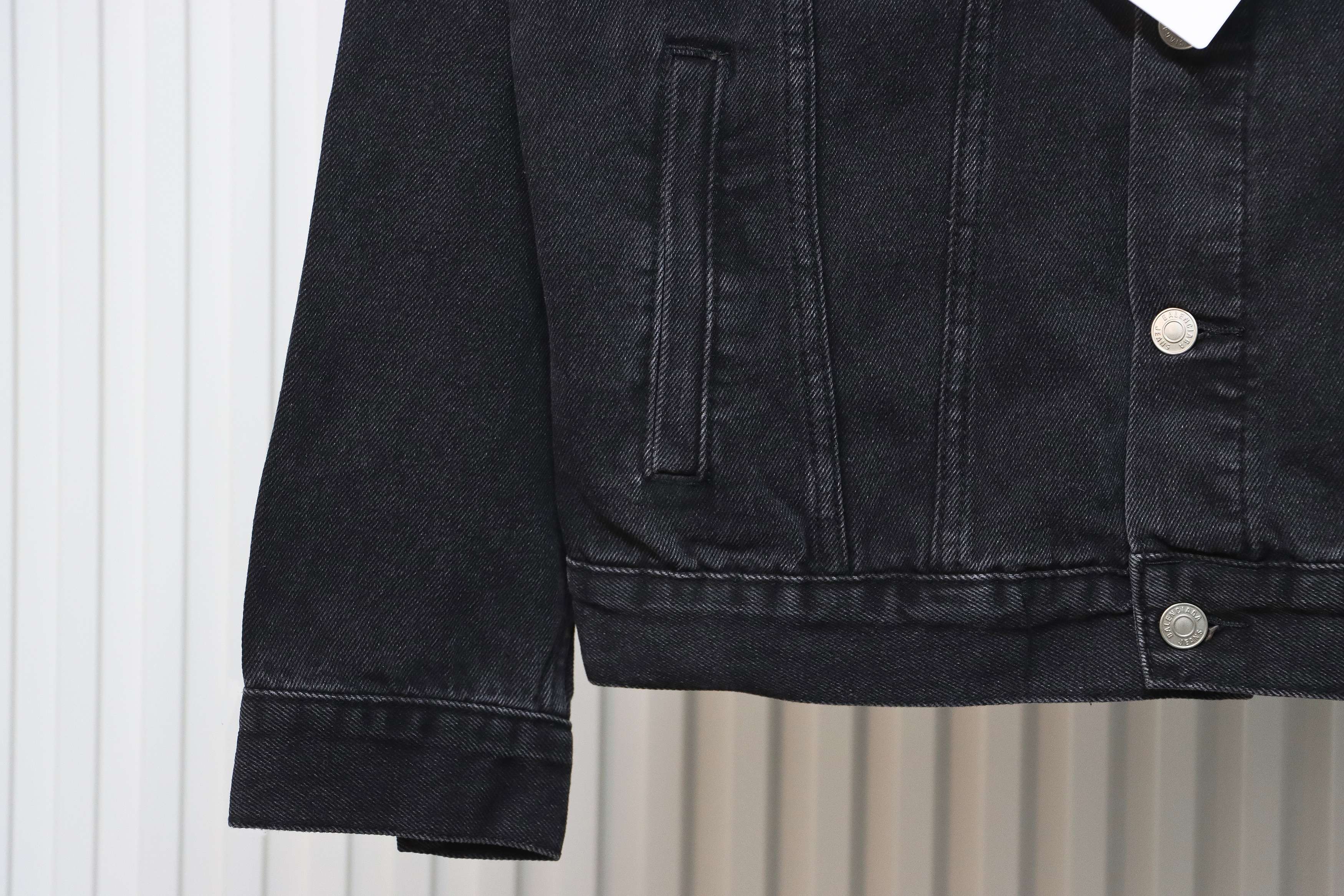 Balenciaga 24SS Double B Graffiti White Ink Splash Denim Jacket