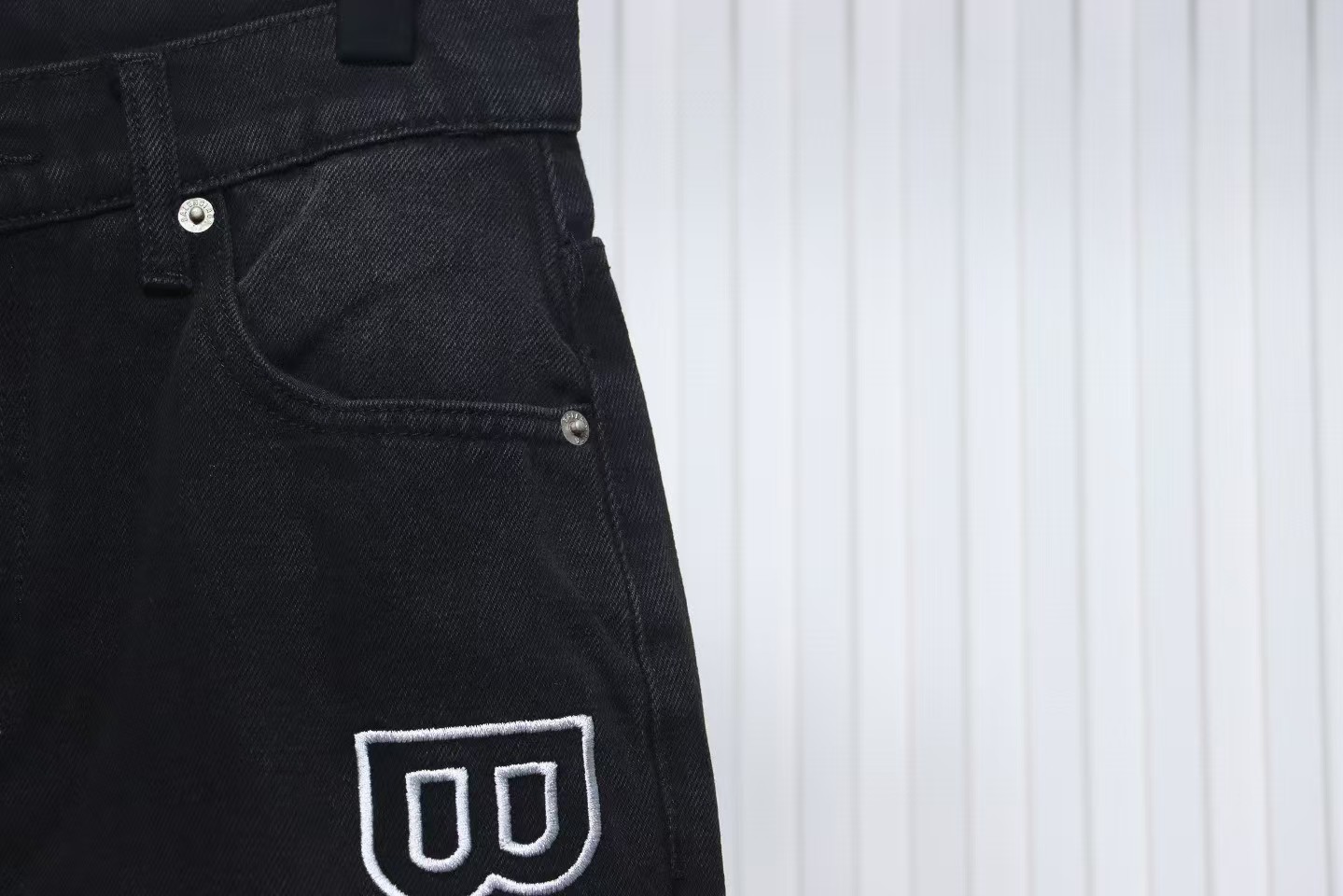 Balenciaga Single Breasted Jeans With Logo Embroidery On The Side