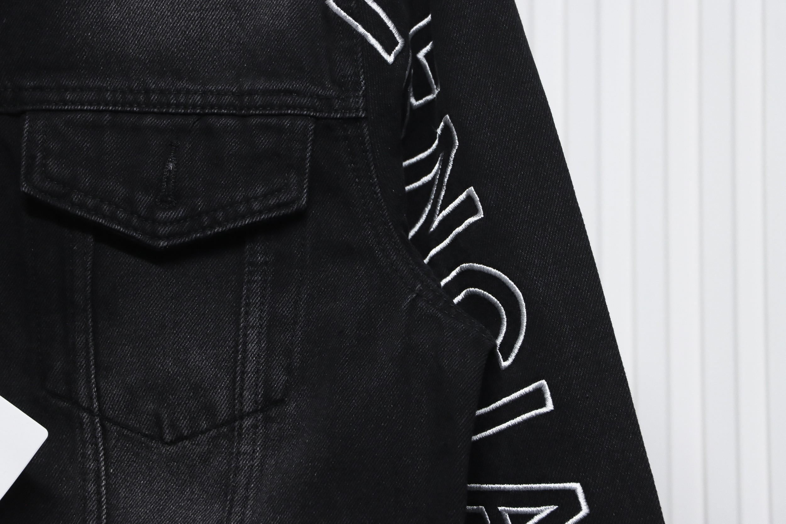Balenciaga Single-Breasted Side Lettering Embroidery Denim Jacket