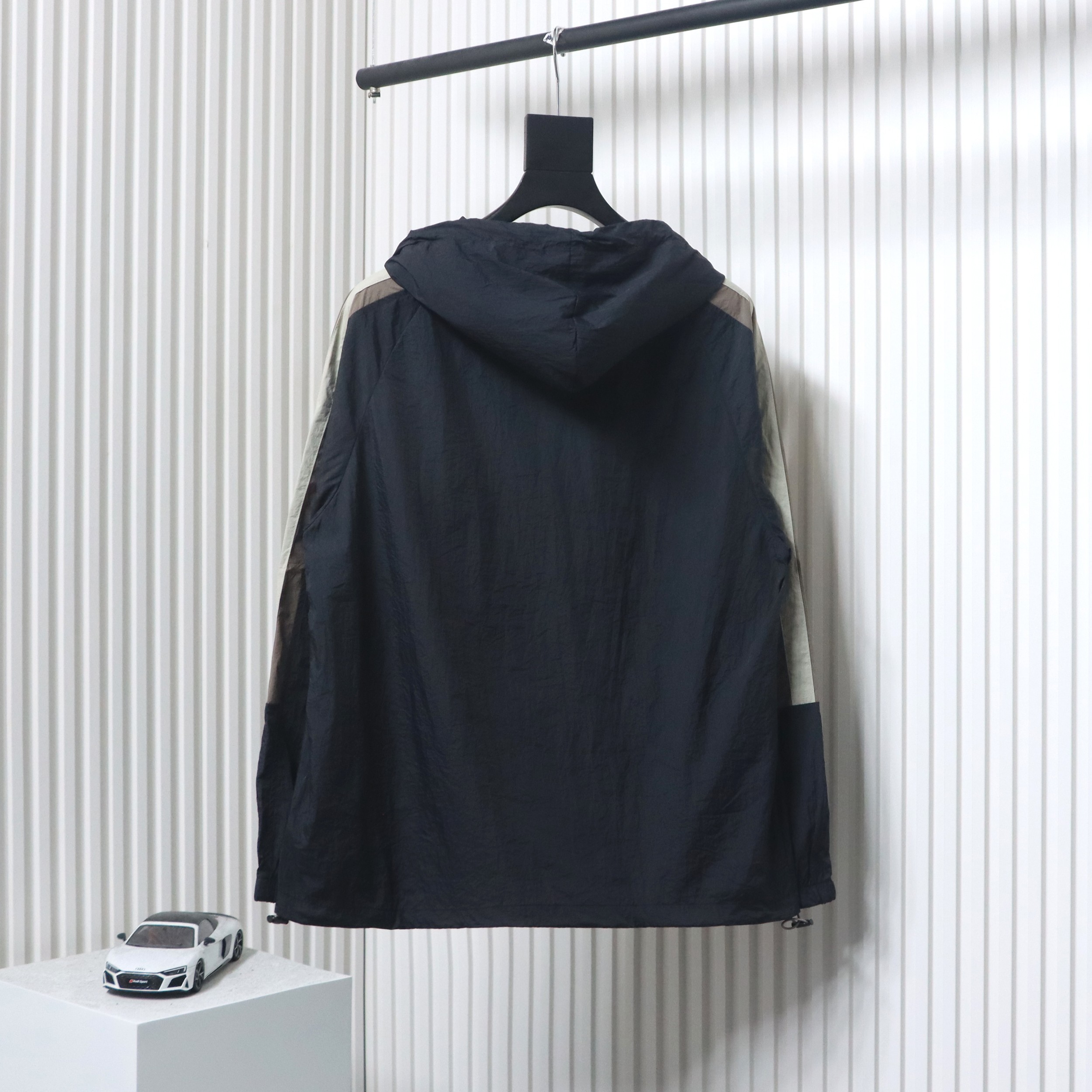 Balenciaga Zippered Embroidered Logo Sunscreen Long-Sleeved Jacket Black