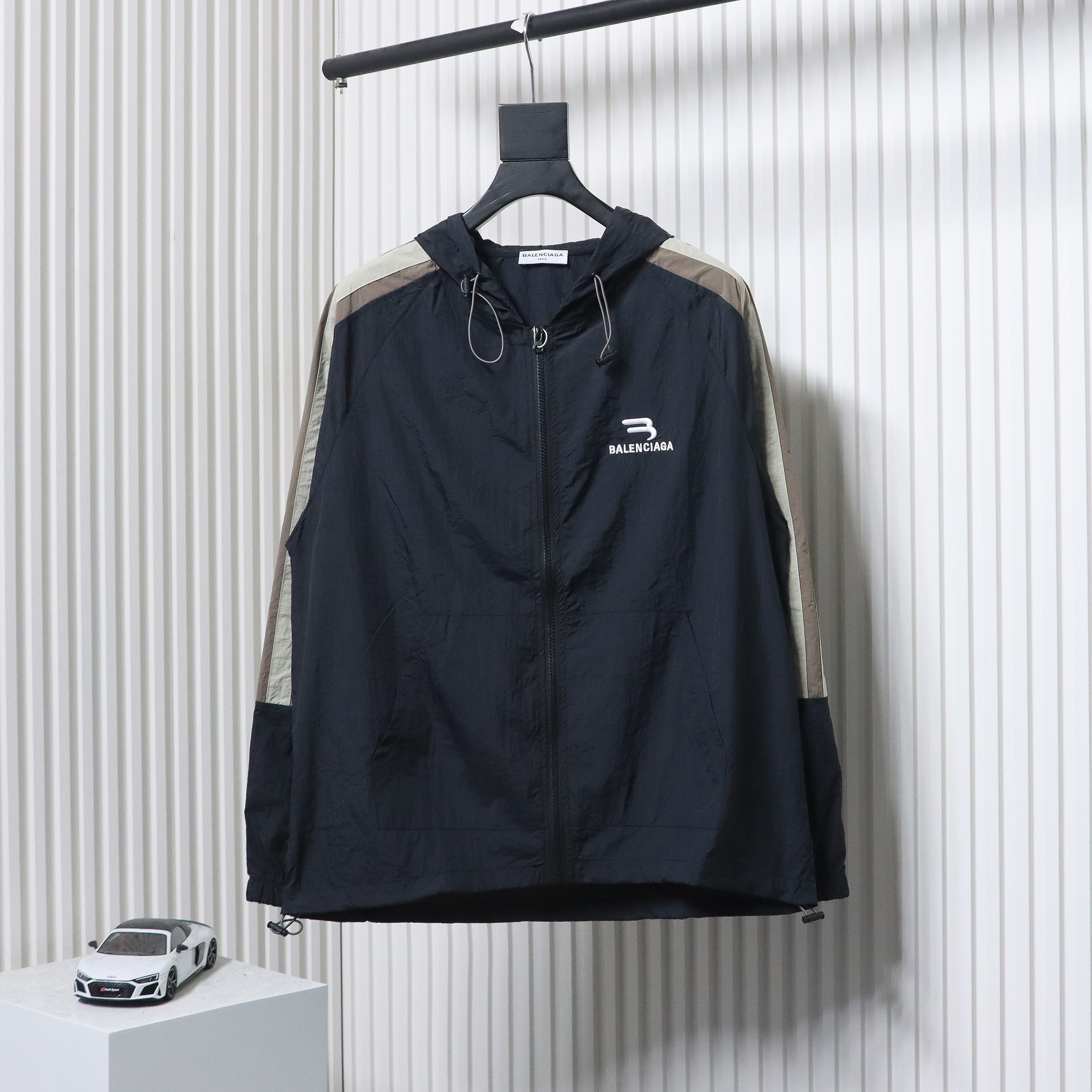 Balenciaga Zippered Embroidered Logo Sunscreen Long-Sleeved Jacket Black