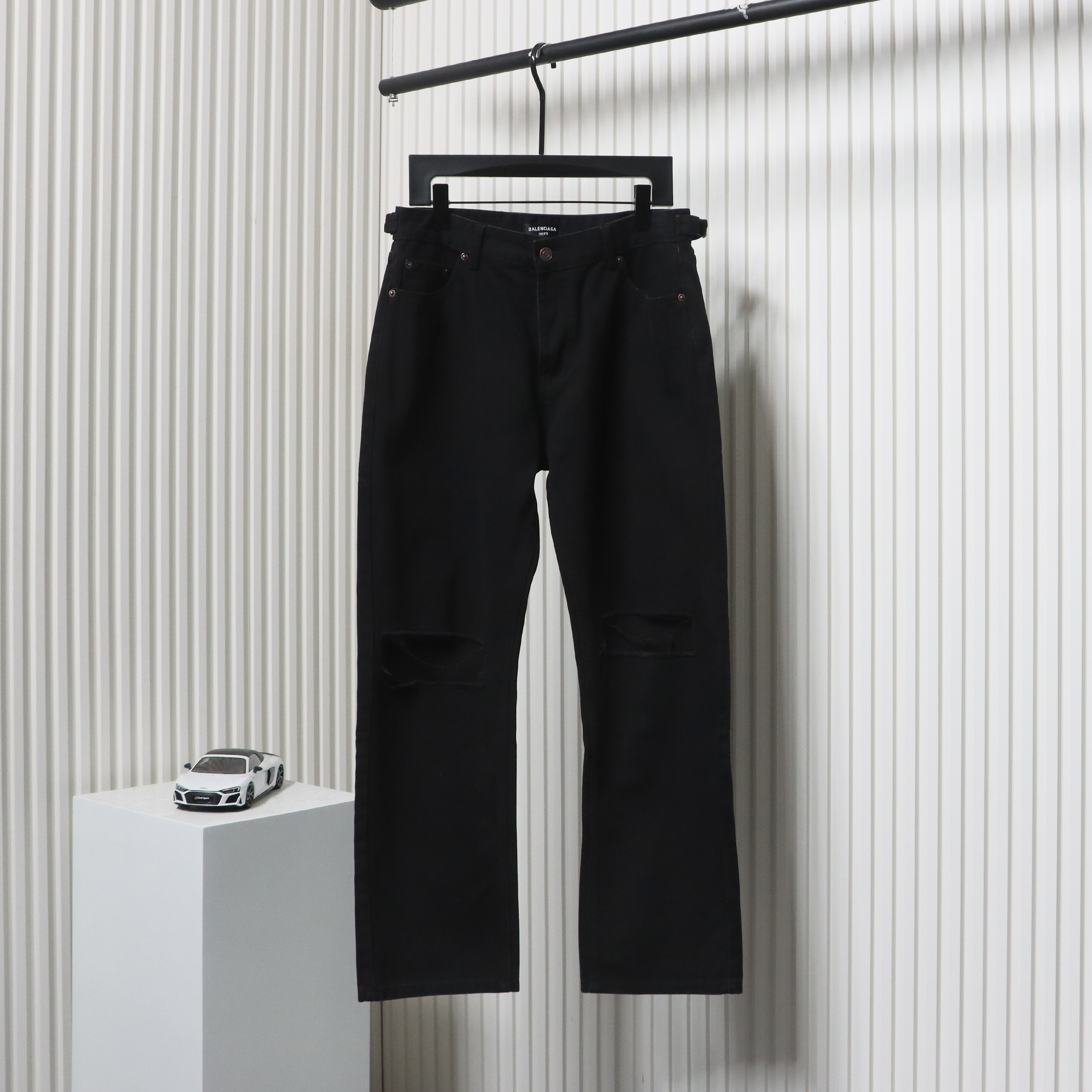 Balenciaga 24Fw Ripped Jeans