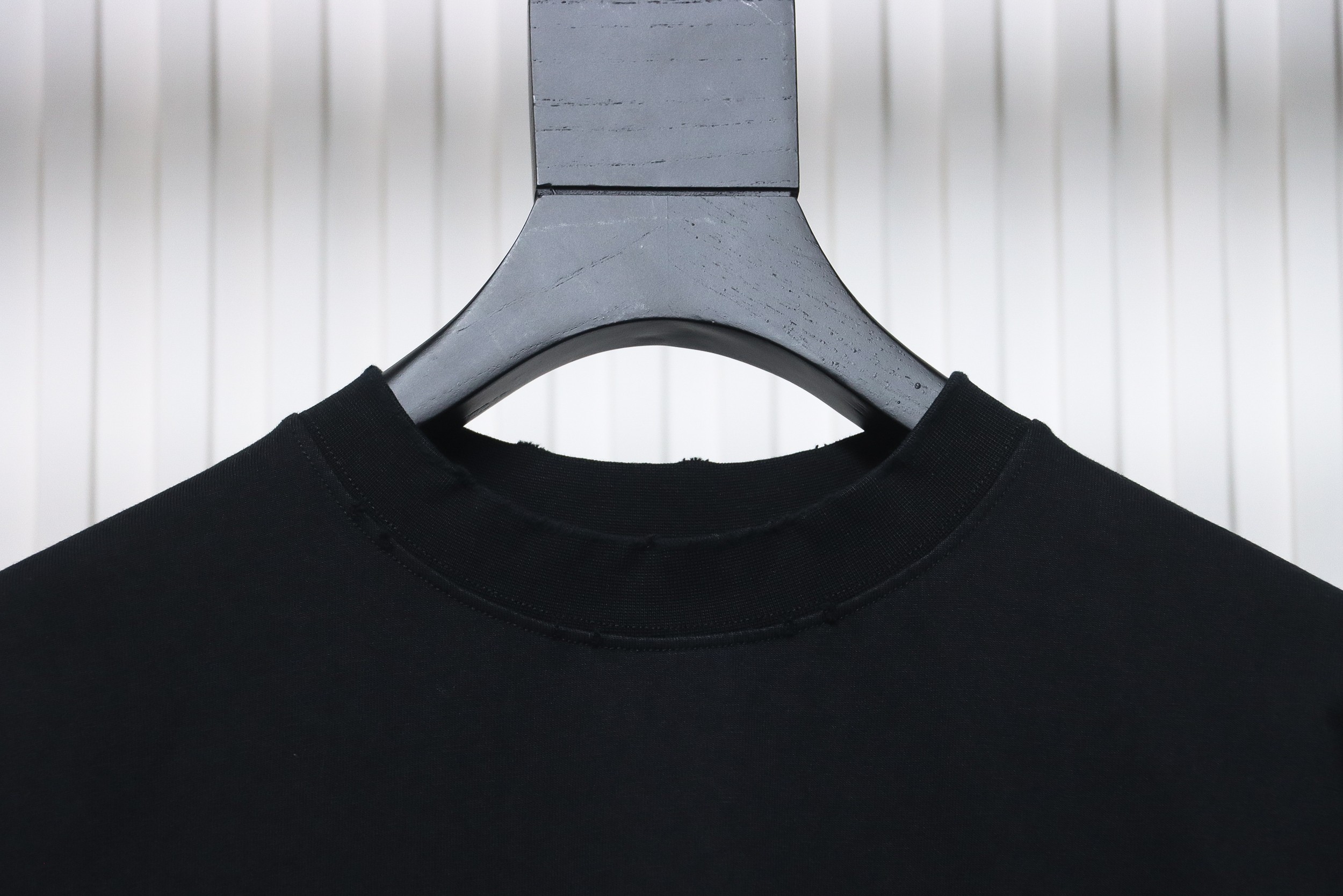 Balenciaga 24ss Cracked Reverse Letter Print Short Sleeves