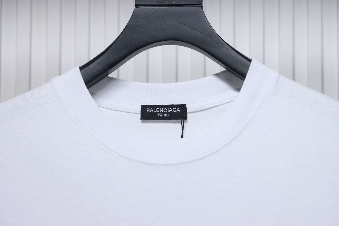 Balenciaga 24ss Mottled Distressed Letter Logo Short Sleeves White